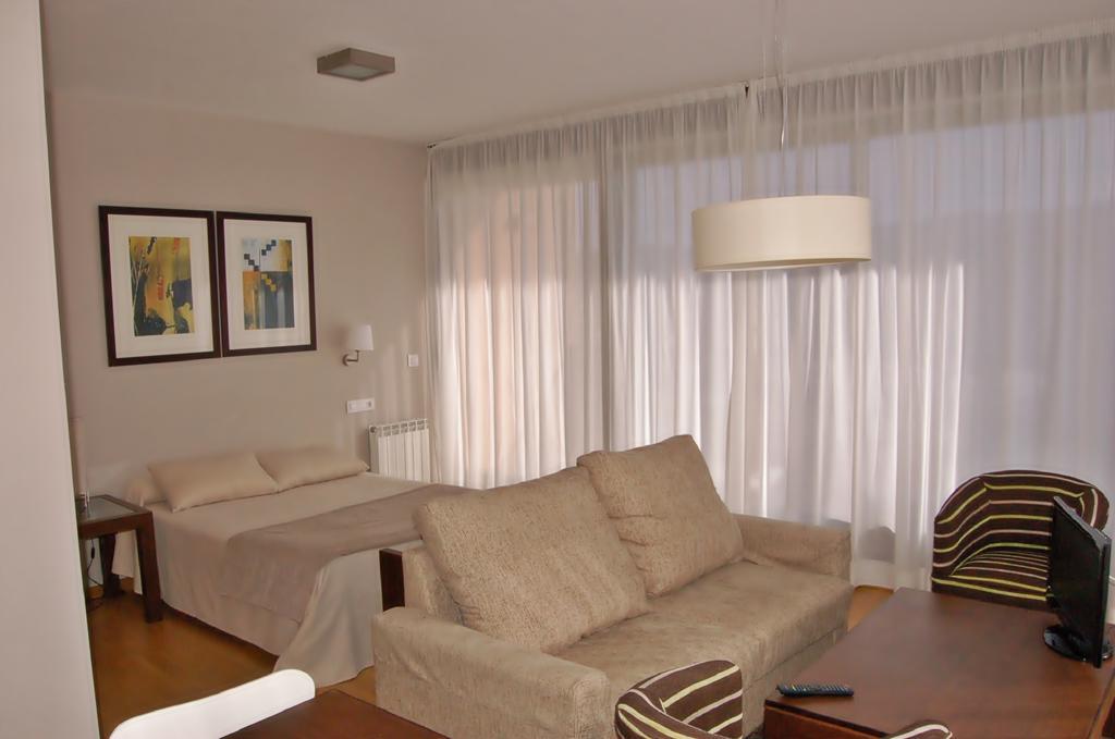 Apartamentos Turisticos Playa De Osmo Corme Экстерьер фото