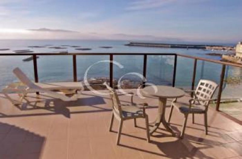 Apartamentos Turisticos Playa De Osmo Corme Экстерьер фото