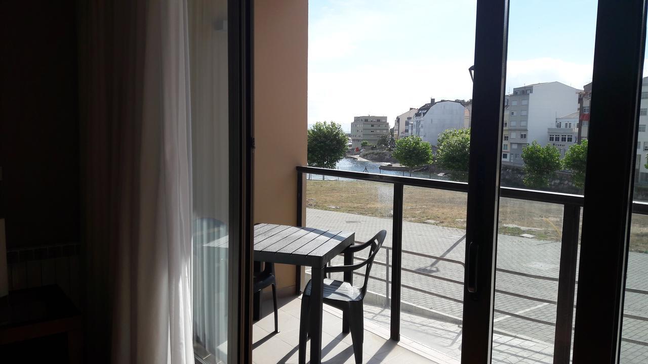 Apartamentos Turisticos Playa De Osmo Corme Экстерьер фото